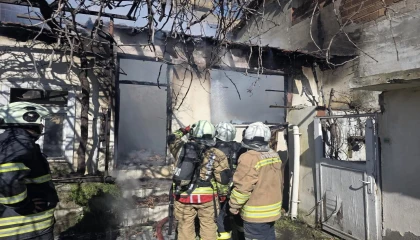 Antakyada metruk bina yangını