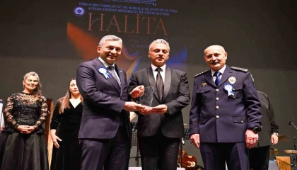 Antalya Valisi Hulusi Şahin: Polis teşkilatımız istikbale olan güvenimizdir