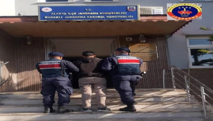 Antalyada 28 yıl kesinleşmiş hapis cezasıyla aranan hükümlü yakalandı