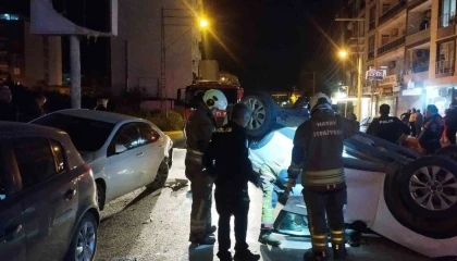 Arsuzda ters dönen otomobilin sürücüsü yaralandı