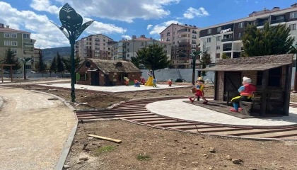 Atıl alandan masal dünyasına Tomurcuk Masal Parkı