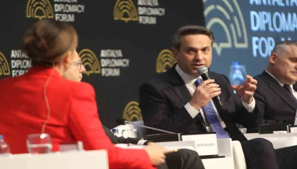 Bakan Bayraktar: Türkiye enerji piyasalarında geçmişte yaşanan çok yönlü sarsıntılar nedeniyle önemli bir direnç kazandı