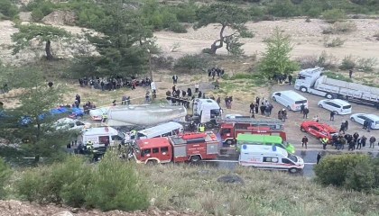 Burdurda 7 kişinin öldüğü trafik kazasında beton mikserinin sürücüsü tutuklandı