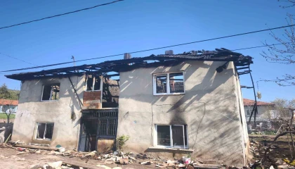 Burdurda evde yangın paniği