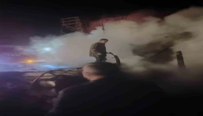 Burdurda yanan ev kullanılamaz hale geldi