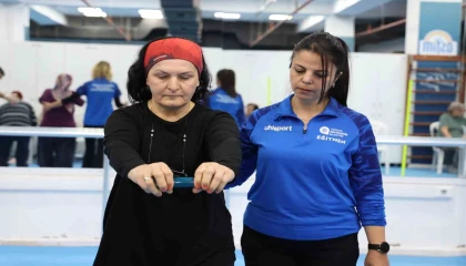Büyükşehir Belediyesinden Parkinson hastalarına özel eğitim