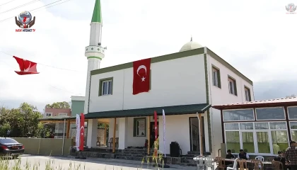 DEPREMİN YARALARI SARILIYOR “MARAŞLAR CAMİİ İBADETE AÇILDI”