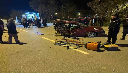 Finike-Kumluca yolunda kaza: 1 ölü, 5 yaralı