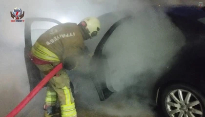 Hatay'da Otomobil Yangını Kontrol Altına Alındı