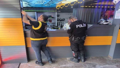 İskenderunda internet kafe ve oyun alanlarına denetim