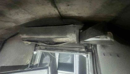 İskenderunda konteyner yangınında 2 kişi dumandan etkilendi