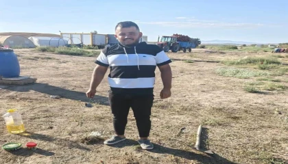 Kazada ağır yaralanan baba ve 3 yaşındaki kızını ölüm ayırdı