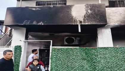 Klima patladı, evde yangın çıktı