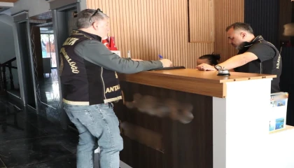 Konaklama tesisleri ve araç kiralama firmalarına eş zamanlı denetim