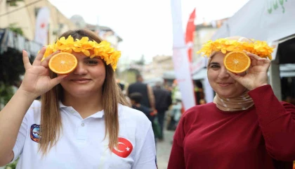 Kozan Portakal Çiçeği Festivali renkli görüntülere başladı