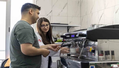 Mersin Büyükşehir Belediyesinden ücretsiz barista eğitimi yoğun ilgi görüyor
