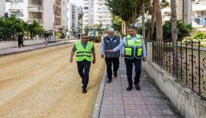 Mezitlide yol çalışmaları altyapıyla birlikte yenileniyor