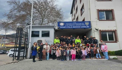 Minik öğrenciler, polisliği öğrendi