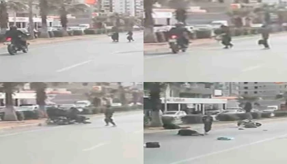 Motosiklet yayaya çarptı, o anlar araç kamerasına yansıdı: 2 yaralı