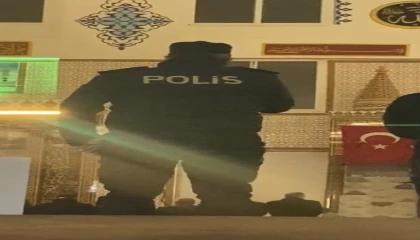 Namaza giden ilçe emniyet müdürü müezzinlik yaptı