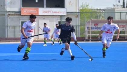 Okul sporları hokey grup müsabakaları Osmaniyede başladı