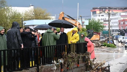 Osmaniyede sel alarmı: 251 araç, bin 93 personel görevde