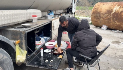 Osmaniyede şoförlerin zorlu nöbeti: 12 gündür yükler boşaltılmadı