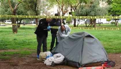 Parka kurduğu çadırda yaşayan adam ölü bulundu