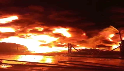 Sulama boruları alevlere teslim oldu