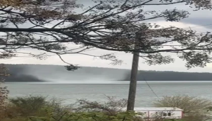 Sumbasta baraj üzerinde oluşan hortum kameraya yansıdı