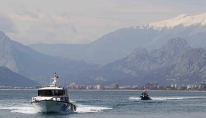 Suyun altını üstüne getiriyor, can kurtarmak için saniyelerle yarışıyorlar