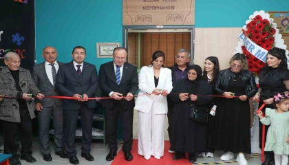 Suzan Teyzenin adı Dede Korkutta kütüphaneye verildi