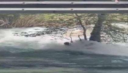 Tarsusta kayıp genç akıntıya böyle kapıldı: Son görüntüleri ortaya çıktı