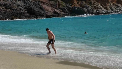 Türkiyede kış Antalyada yaz