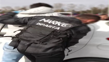 Uyuşturucu operasyonlarında 4 şüpheli tutuklandı