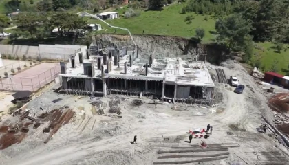 Vali Masatlı Belende okul inşaatını inceledi