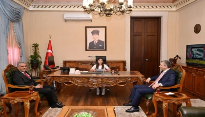 Valilik makamını temsili devralan Nazenin: Savaşların değil oyunların konuşulduğu bir gelecek için barış çağrımızı yineliyoruz