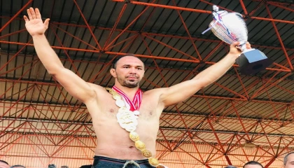 Yağlı Pehlivan Güreşlerinin efsane ismi Ali Gürbüz, Kepez Belediyesinde