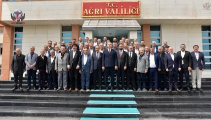 YAYLADAĞI HEYETİNDEN AĞRI VALİSİ BOZKURT’A ANLAMLI ZİYARET