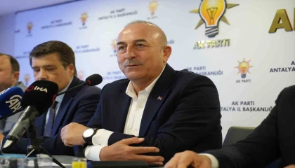 AK Partili Çavuşoğlundan Büyükşehire çağrı: Antalyanın imajını bozmaya hakkınız yok