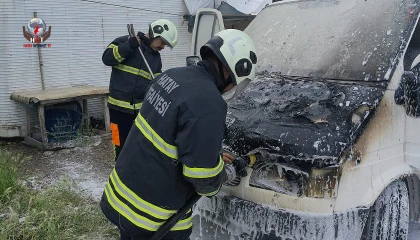 Antakyada kamyonet yangını