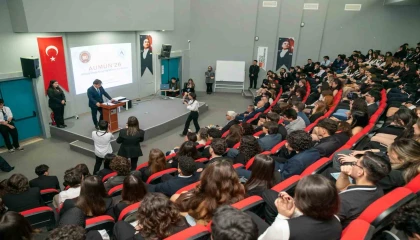 Antalyada AUMUN26 başladı: Gençler dünya gündemini tartışıyor