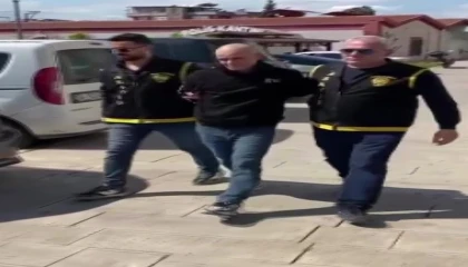 Aynı gece hem iş yerini hem otomobili soydu: Şüpheli tutuklandı