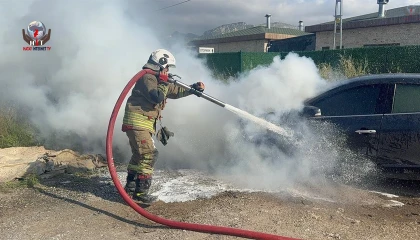 Hatay’da araç yangını meydana geldi