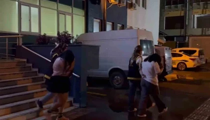 İskenderunda günübirlik apartlara fuhuş operasyonu: 3 gözaltı