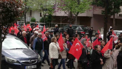 Ispartada 1 Mayıs Emek ve Dayanışma Günü halaylarla kutlandı