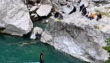 Kahramanmaraşta nehirde kaybolan şahıs için arama çalışmaları sürüyor