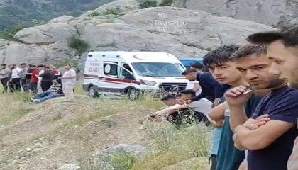 Kahramanmaraşta nehre düşen balıkçı kayboldu, arama çalışmaları sürüyor