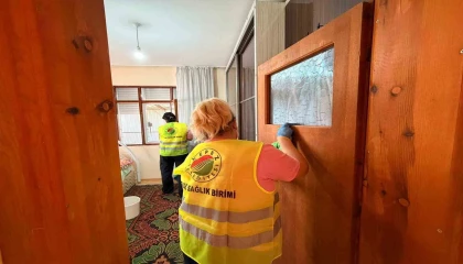 Kepezde şehit ve gazi evlerinde bayram temizliği