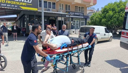 Kontrolsüz kavşakta ölümden döndüler: 4 yaralı
